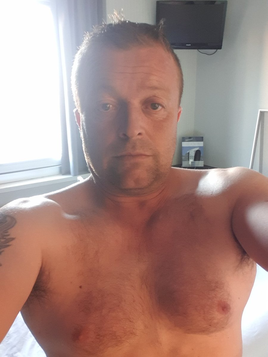 Une bonne douche après le taf ça fait du bien même si je suis HS