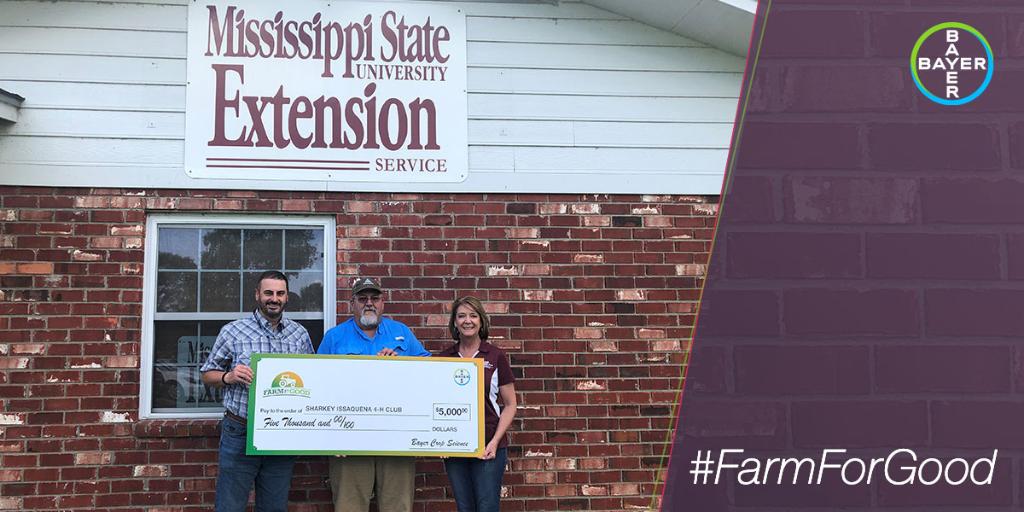 Bayer4CropsUS's tweet photo. As a winner of our 2019 #FarmForGood Sweepstakes, Clark Carter won $5,000 for the Sharkey Issaquena 4-H Club.
🍀 @Mississippi4H #4H
https://t.co/eBbQe396yL https://t.co/SciMCmEz23