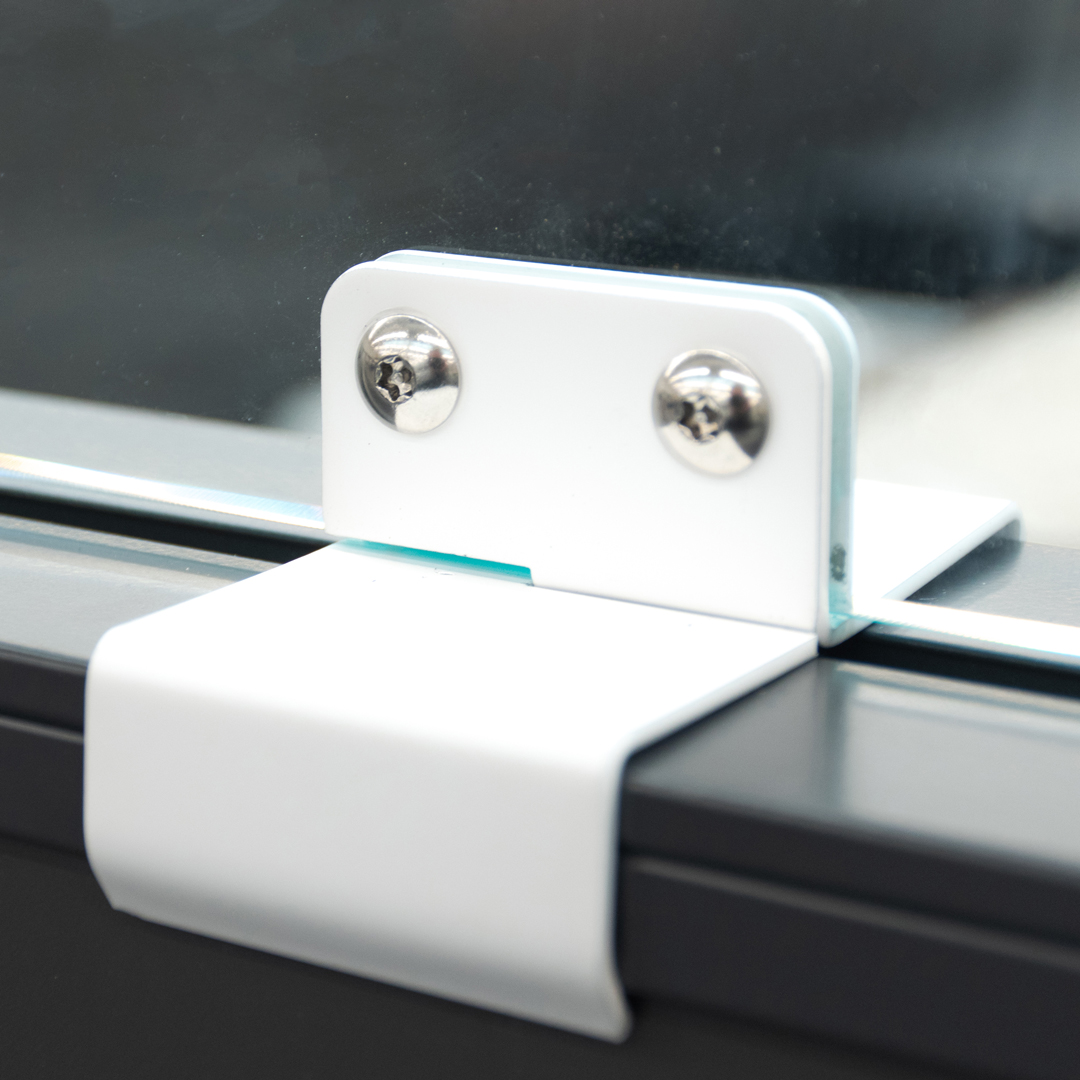 KimballBrand's tweet photo. NEW: Divider Screens – Introducing new solutions to provide #spacedivision &amp; support in retrofitting/redesigning existing spaces. Set-On Surface, Edge-Mount, Clamp-Mount, Full Metal Edge-Mount, Systems-Mount, or Floor Screen. All are ready to order! https://t.co/Ek8HkrS3pC https://t.co/fBd4yYOImq