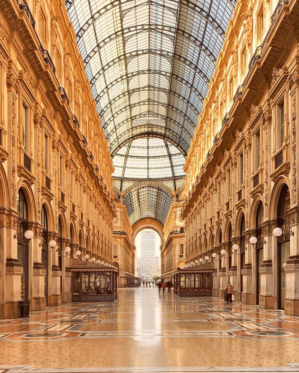 Galleria Vittorio Emanuele looks completely different without all those tourists. It’s so beautiful!

#Milan #Italy #Architecture #Travel #GalleriaVittorioEmanuele #Nomad