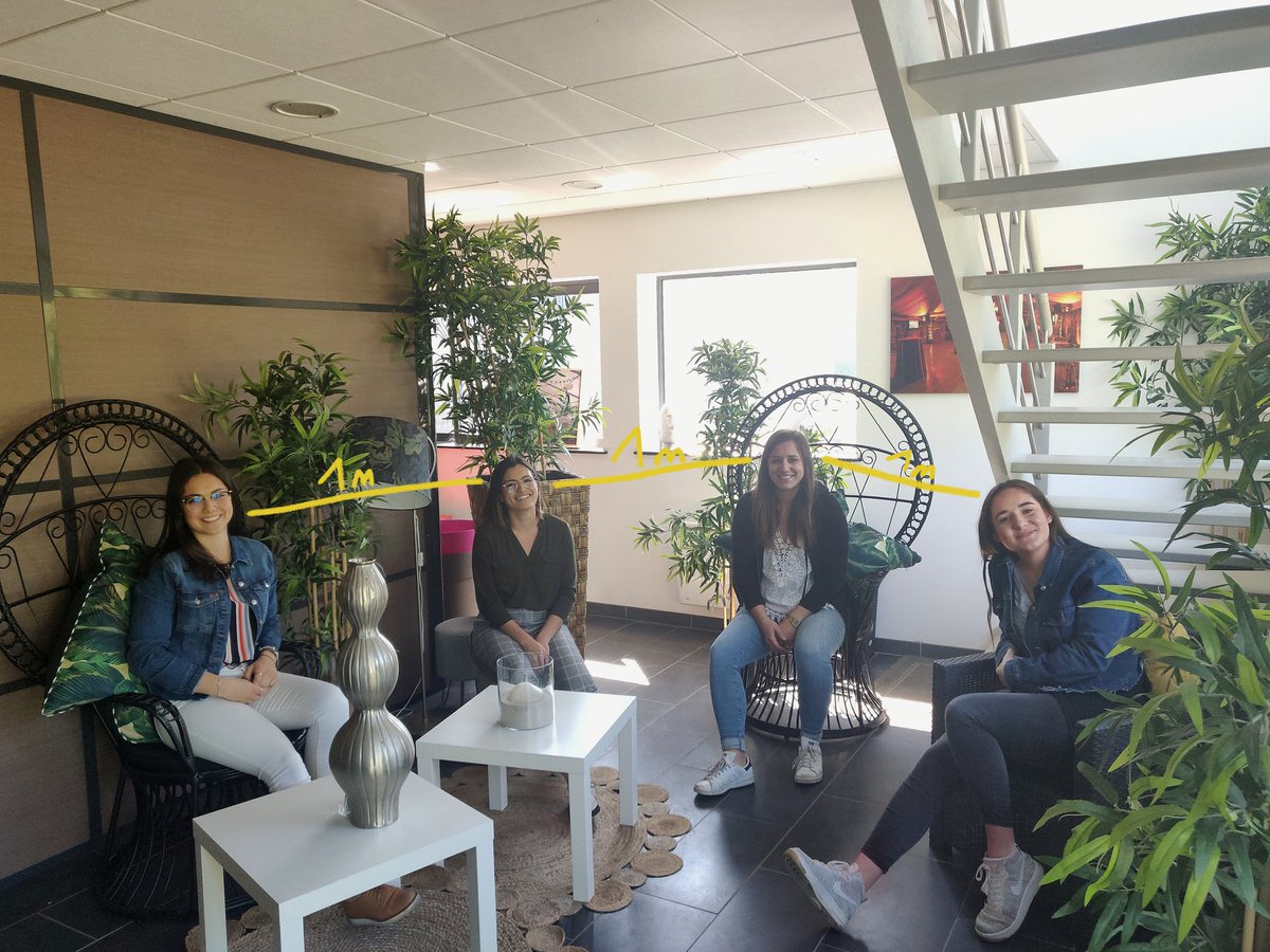 PcOrganisation's tweet image. Après de nombreuses viso conférences, nous sommes de retour au bureau, c'est la première semaine pour nos stagiaires! Et avec nos distances 📏

#PCO #distance #work #caen