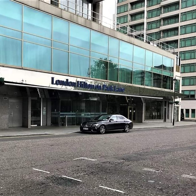 ParkerCarSvc's tweet photo. One of our executive drivers Martyn, has been capturing the quiet surroundings of London in lockdown. On his travels, he's shown the setting from London Heathrow to The V&amp;A to The Hilton, Park Lane🤫

#LookOutForLondon #LHR #LondonHeathrow #VandA #HiltonParkLane #ExecutiveTravel https://t.co/SHl2KDoSDa