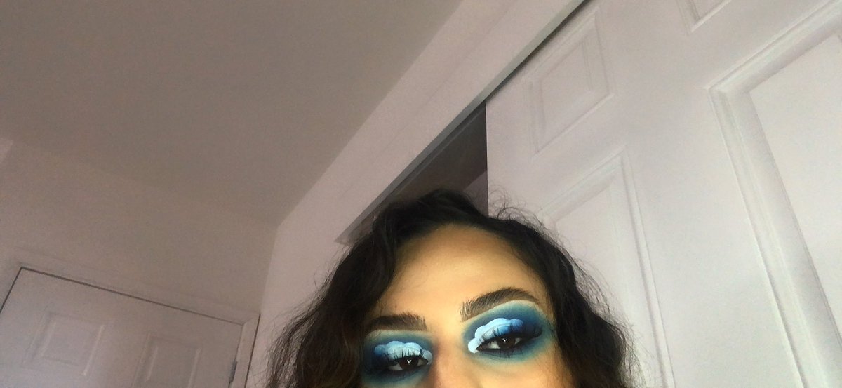 onbasiii99's tweet photo. The @MorpheBrushes X @jamescharles Palette is a beaut. #Morphe #MorpheXJamesCharles https://t.co/vyISuIsWaF