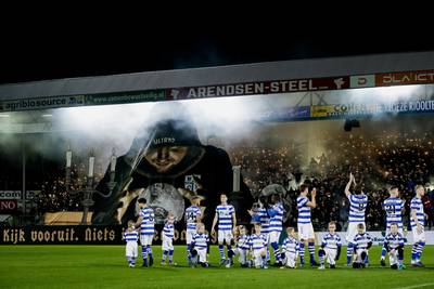 dgachterhoek's tweet image. De Graafschap doet beroep op supporters: ‘Seizoenkaarten belangrijker dan ooit’
gelderlander.nl/de-graafschap/…