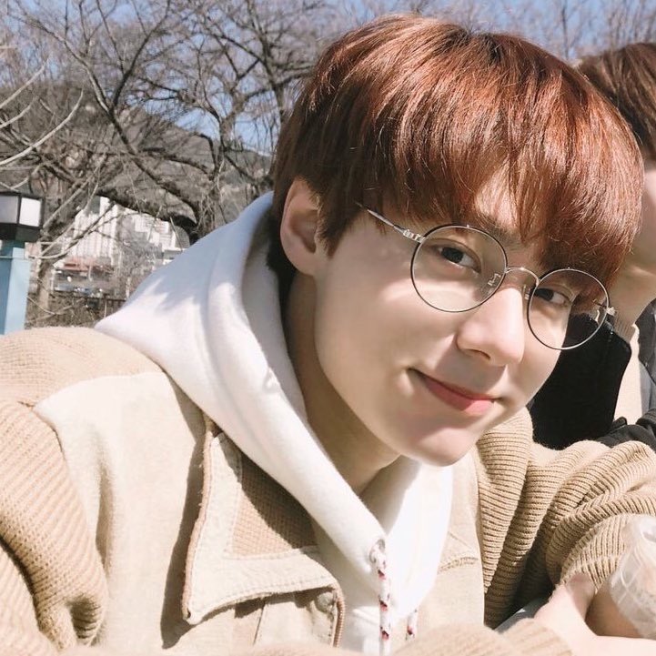 Hwanwoong wearing glasses; another very much needed thread