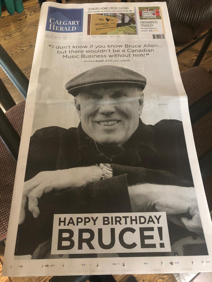 jannarden's tweet photo. So friggen amazing!! @MichaelBuble @annemurray1 @bryanadams #davidpierce #bobrock #BATgirls #BruceAllen https://t.co/ZkJ588GOe3