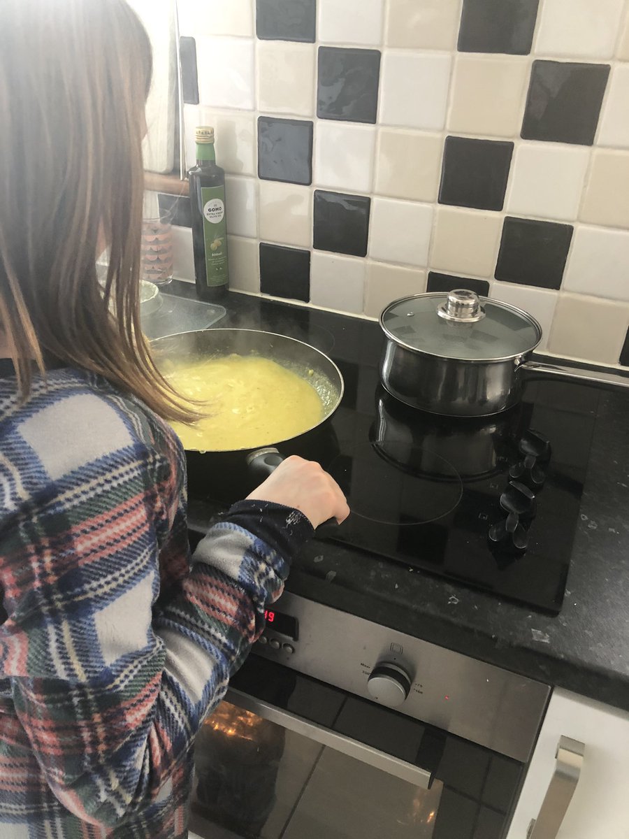 Karenbutton17's tweet photo. Lils cooking again! Love that I have a kid that loves cooking π
#gousto #fishstew #foodTech #hopelearning #homecooking #yum https://t.co/YdWT4W9eYP