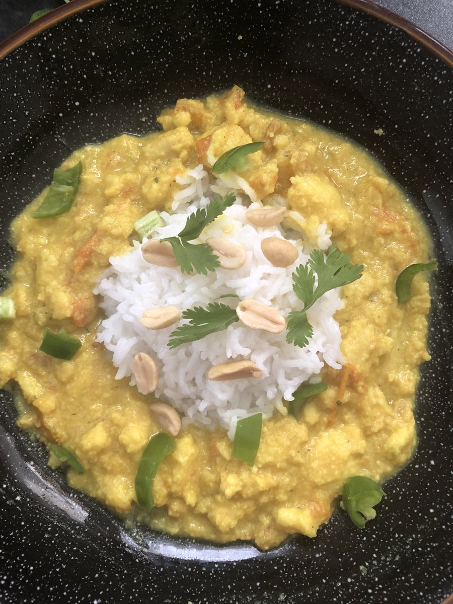 Karenbutton17's tweet photo. Lils cooking again! Love that I have a kid that loves cooking π
#gousto #fishstew #foodTech #hopelearning #homecooking #yum https://t.co/YdWT4W9eYP