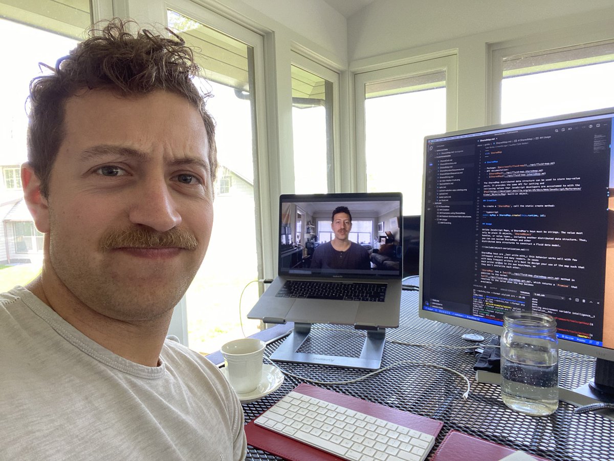 SamBroner's tweet image. Well this is weird... #FluidFramework at #MSBuild