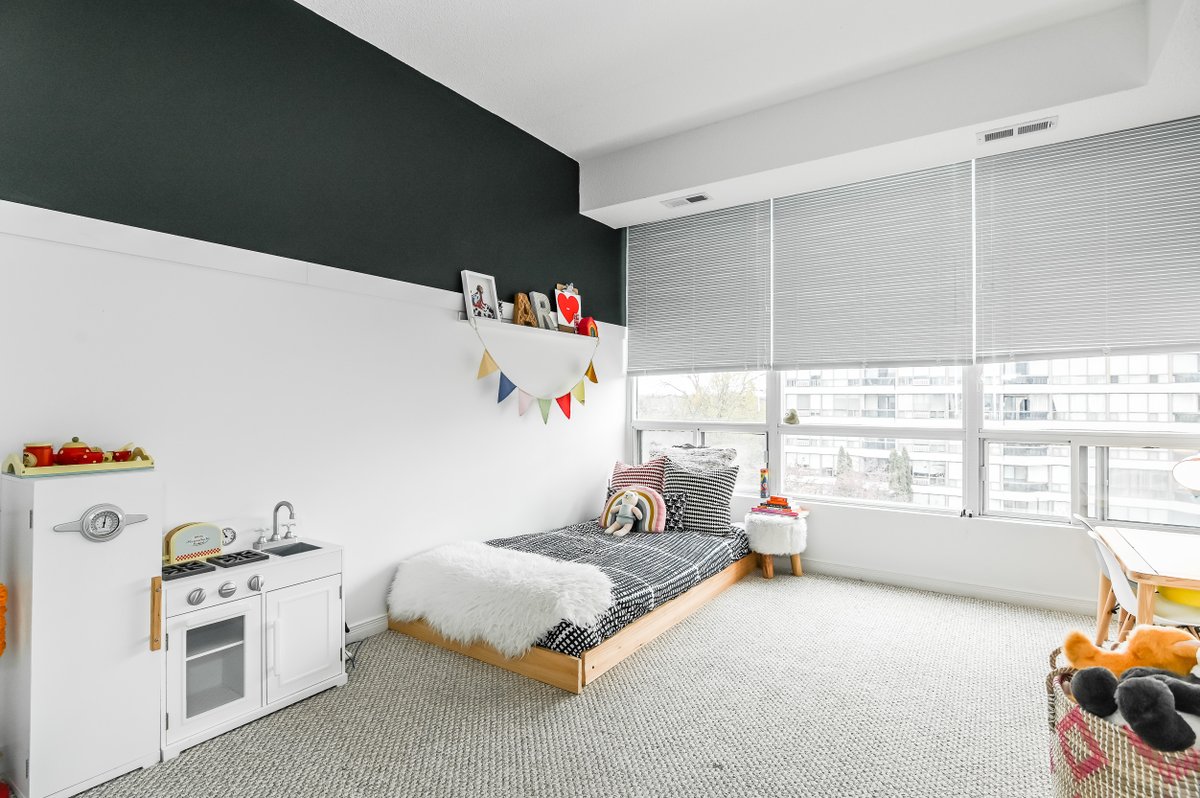 StacpooleArnold's tweet photo. Just Listed: 105 Bagot Street Unit 404 ($339,900)

I can't believe how cute and amazing these sellers have been able to make this space!

2 Bedrooms | 2 Bathrooms | 903 sqft

More Info + Virtual &amp; Video Tours: https://t.co/n95cGUuR0w

#Guelph #GuelphRealEstate #GuelphRealtor https://t.co/CyuB1wQ7H5