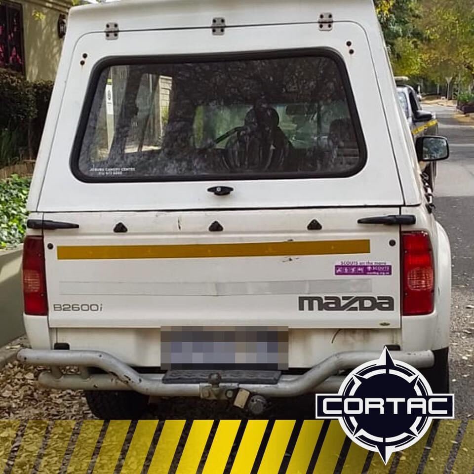 CortacSecurity's tweet photo. On Tuesday 19 May, CORTAC’s Command Centre was alerted to a vehicle theft. Tactical Units in the Parkhurst area were given the lookout. Within minutes of being stolen, the vehicle was located and recovered. Well done to all involved. #Cortac https://t.co/fMkaJB95Rg