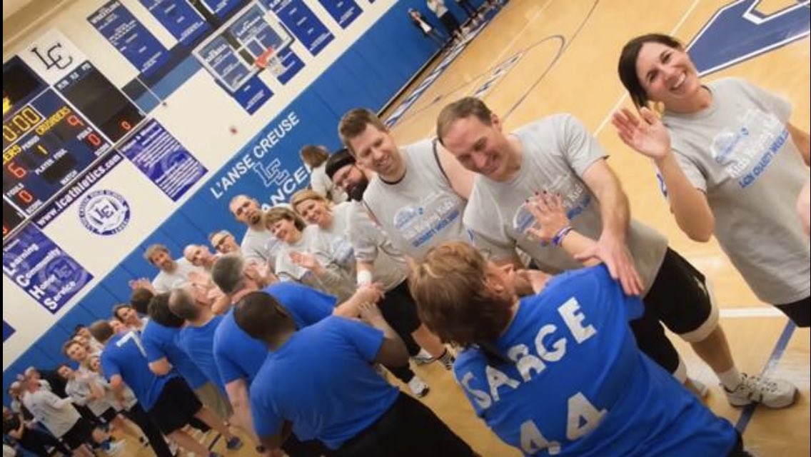 GADMICH's tweet photo. AMAZING! #CZAPSKISTRONG $22,539.23 raised by LCHS! Wanna see what a high school rich in Tradition, Leadership, &amp; Compassion looks like? Check out this link: https://t.co/nHkHxIMnjX thnx Morgan &amp; Adrian! https://t.co/3qexr2s9UV