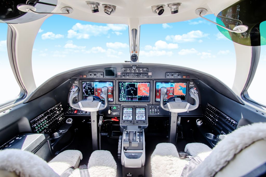 aircraftreg's tweet image. 2015 Cessna Citation CJ3+
Over $400,000 in options are included on this aircraft!
Serial Number: 525B-0465
Passenger Seating: 8
Total Time Since New (TTAF): 667 Hours
#acregistry #cessna #lightjet #citationcj3 #privatejet #aircraftforsale #bizjet
buff.ly/2LJ36qk