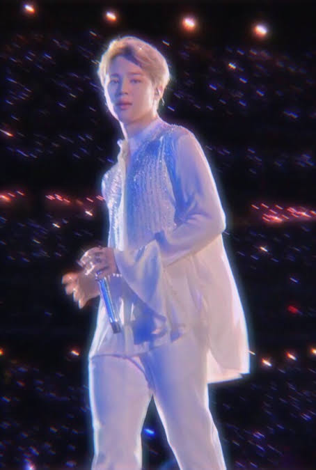jimin wearing sparkly clothes----A needed thread:)))