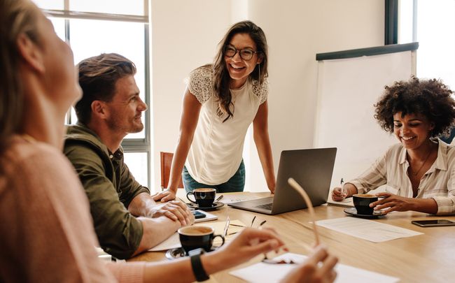 Aujourd’hui les collaborateurs attendent davantage de leur employeur et de leurs #RH : ils veulent mieux comprendre la stratégie #RSE ,ils veulent surtout en devenir les acteurs.Cela devient un accélérateur de la transformation sociétale des organisations. buff.ly/36tYWMC