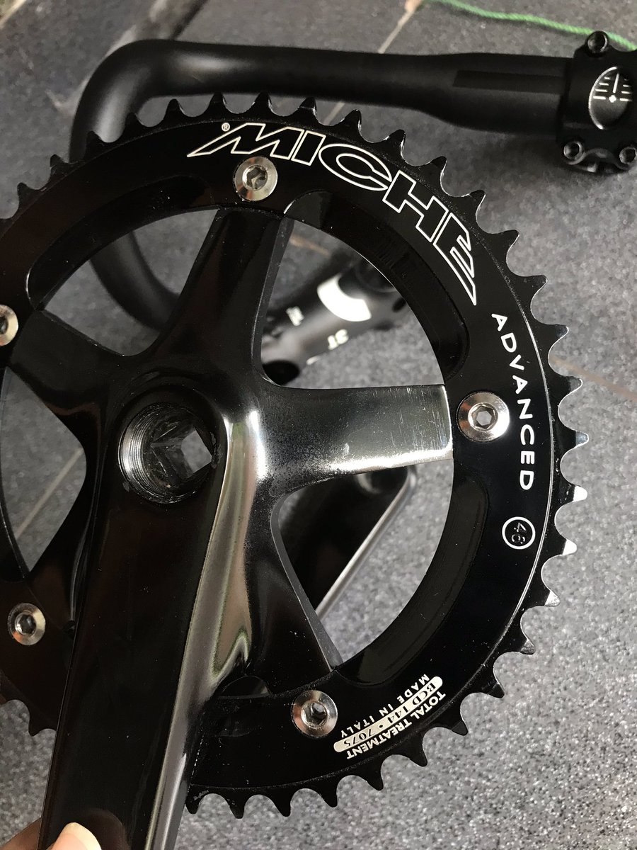 niklausv_'s tweet photo. Crankset
Arm Skeace, Chainring Miche 46t: 1jt
46T (mulus bgt, arm repaint hitam) 

Lok. Jogja
Wa! 0895-3792‑27643

#fnfjb #fix_fixed 
#fix_fixedjb #fnfjb #fpjb https://t.co/H3mMob5uG4
