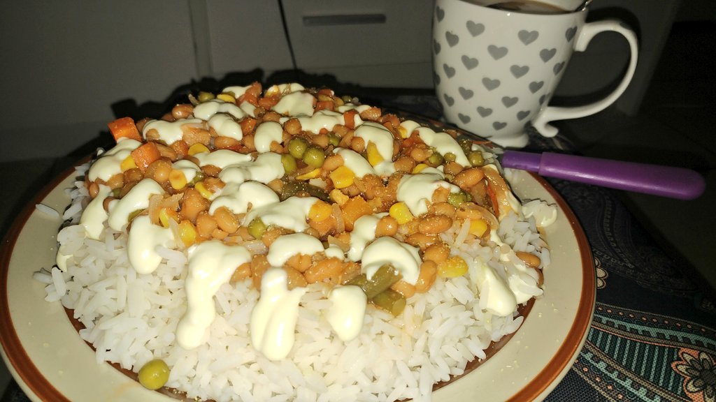 stonafyah's tweet photo. love your plate https://t.co/YznqQjQK3o