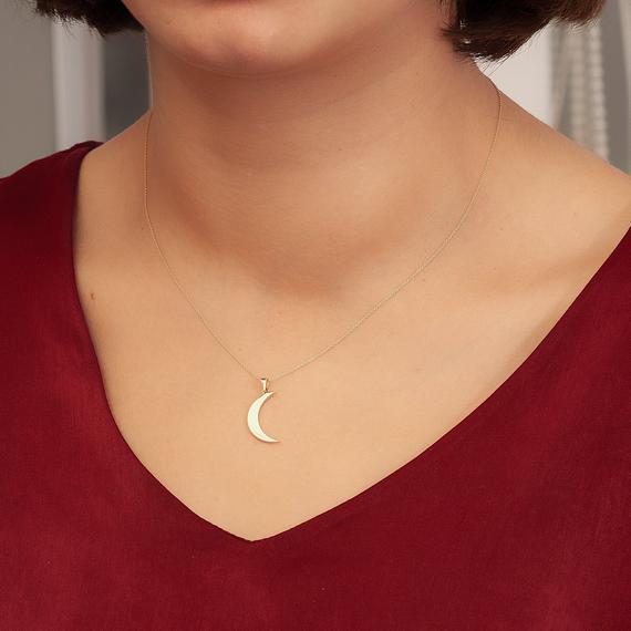 Crescent Moon Gold Necklace, Crescent Moon 14K 18K Solid Gold Necklace, crescent ... precious.ly/pin.php?id=564…