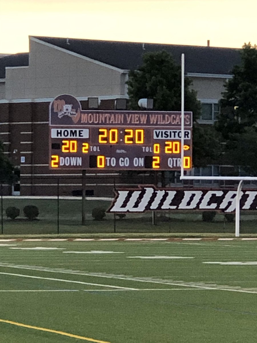 DStempSCPS's tweet photo. The lights are on at the stadium and the scoreboard is lit in honor of our 2020 Wildcat graduates!  #viewpride https://t.co/CjC3BDHwCa
