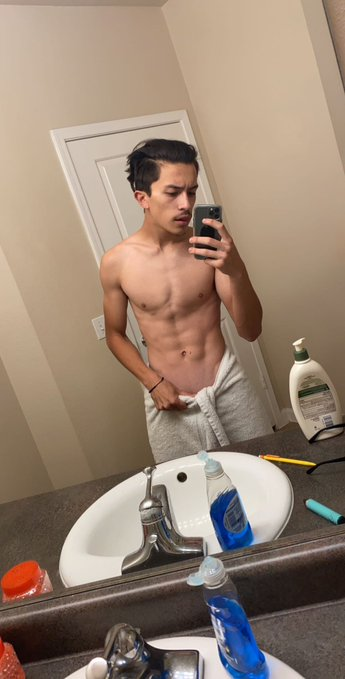 SamD1ck's tweet photo. With or without.?👀 Come chat w me on my new onlyfans 👉👉 https://t.co/n0y3LOJ1c3  ♥️ https://t.co/hOjjNhhUMW