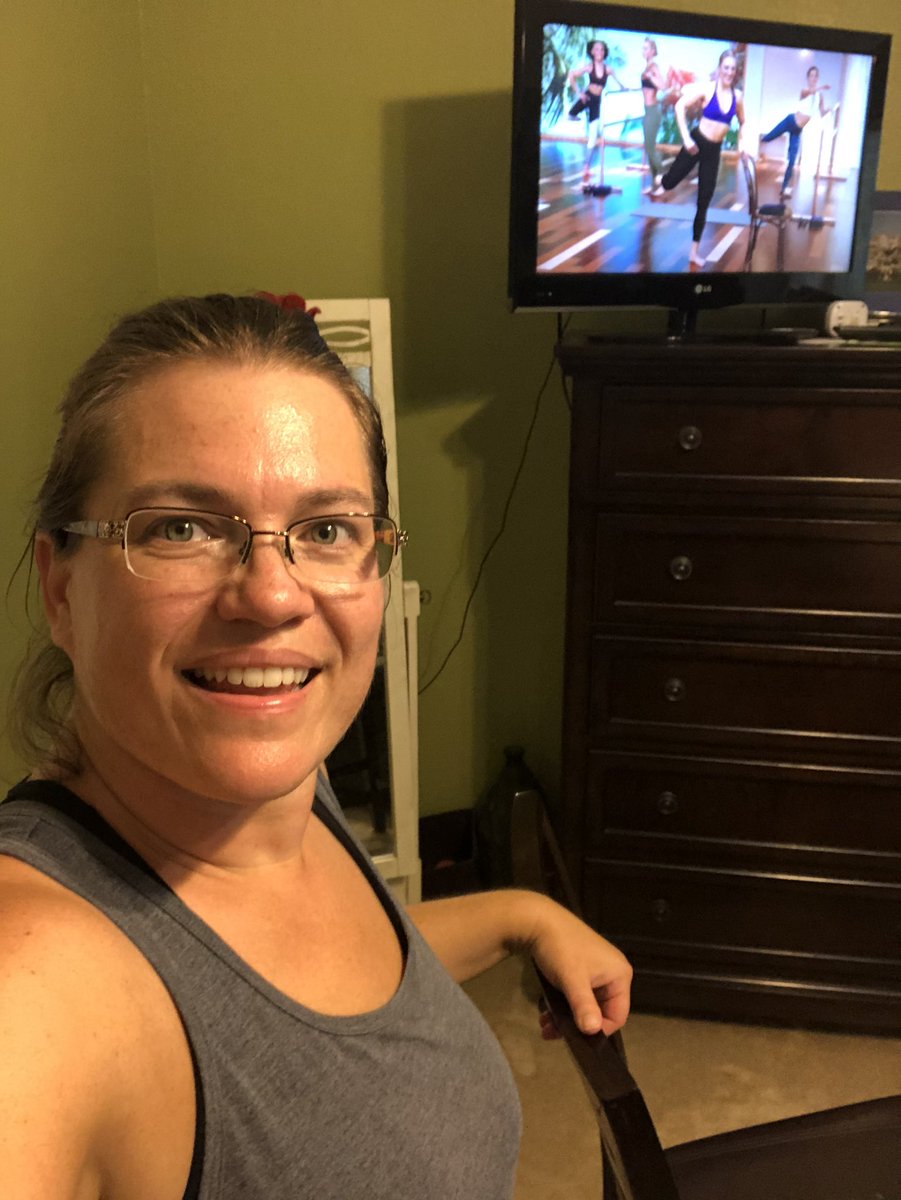 ANochlin's tweet photo. Summer bingo: Self Care selfie! #kdepride #kdesummer https://t.co/TdEJs2YGKN