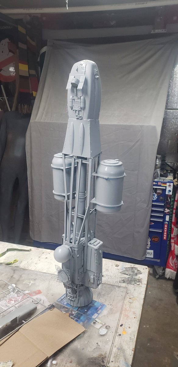 propstohistory's tweet photo. Kitbashing a noncanon ship, because i can. @ExpanseOnPrime @TheExpanseWR @JamesSACorey #kitbashing #modelmaking #modelspace #expanse #screamingfirehawks https://t.co/51Vikl91Ql