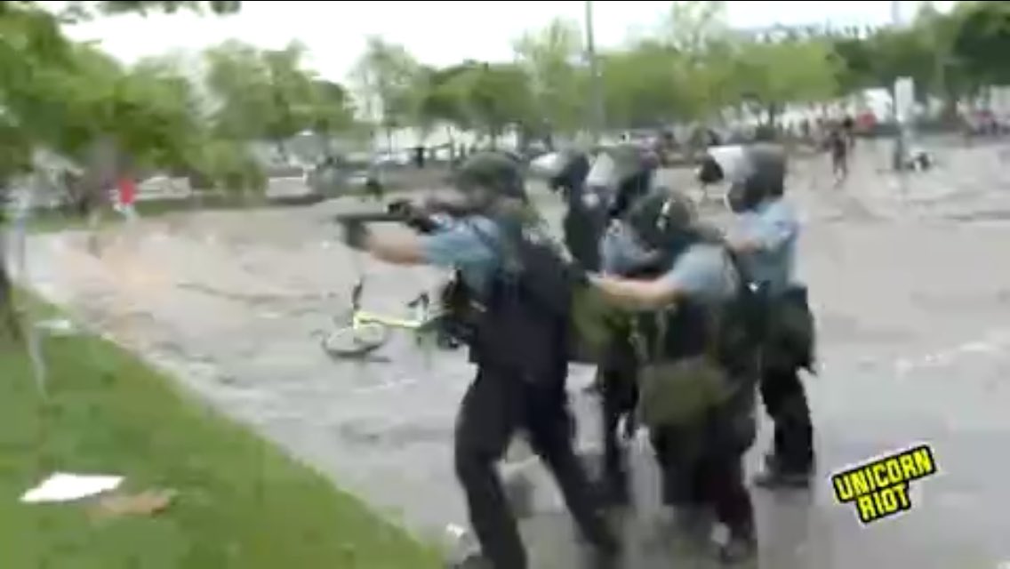 More police just arrived in riot gear, assaulted several reporters near the PD building, firing lots more tear gas now