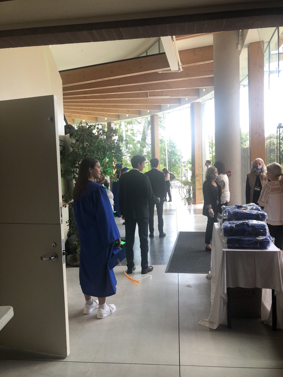 mtasi1's tweet photo. Handsworth Secondary Grads Destiny and Jessica proudly holding their diplomas after the new “socially distanced” ceremony at the ESC.. Congratulations and all the best on the next step of your journeys! https://t.co/Kfw2u9e2I2