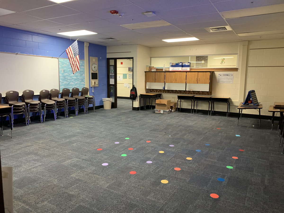 mrs_freese's tweet photo. I said goodbye to 105 today. A room that housed an amazing group of first grade superheroes. We did amazing things in the time we had together, and I will never forget the love and laughter that filled this room. #fearlessfirsties #BeStevenson #team105 #goodbyefornow https://t.co/rw1lxZA9cs