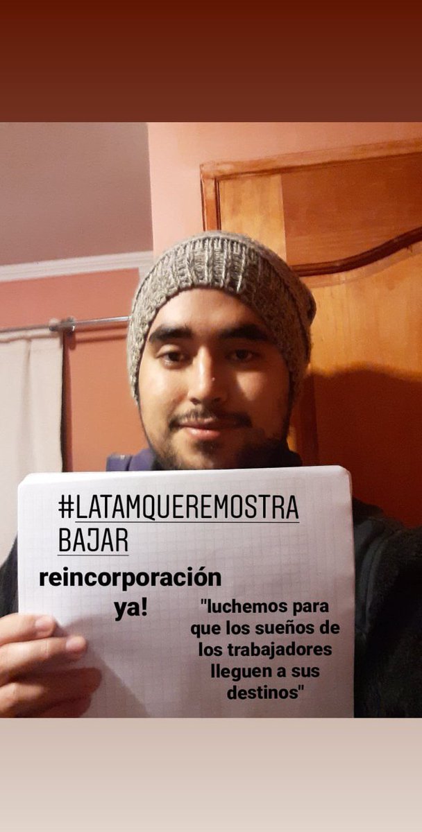 DespedidosLatam's tweet photo. Nos llegan las primeras fotos solidarizando con nuestra causa #LatamQueremosTrabajar , sólo queremos volver a nuestros puestos de trabajo. No más despidos en #Latam y en ni un lugar de trabajo https://t.co/ksXweS4kOA