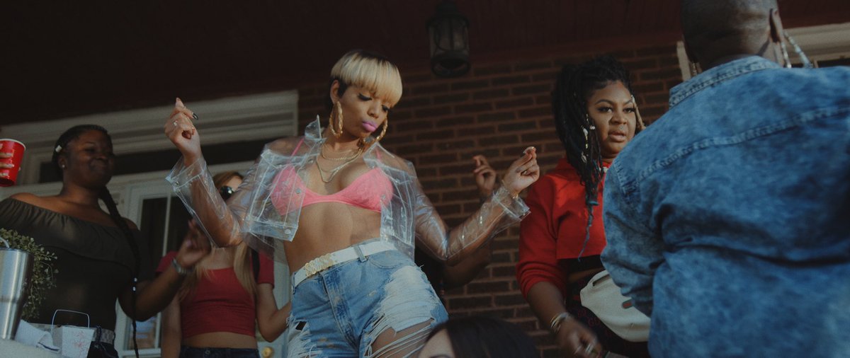 maileemusic's tweet photo. Mai Lee - Kysha feat. @LaudieOnDaTrack!
Out now! Click the link!
https://t.co/OP8nGlDnS5
Like, comment & share!
#mailee #maileemusic #maileestl #thetranempire #vietnamqueen #vietnamesetrapqueen #braddyoung #vegaheartbreak #iheartvega #sonsofmary #laudie #laudieondatrack https://t.co/859kiRPPIW