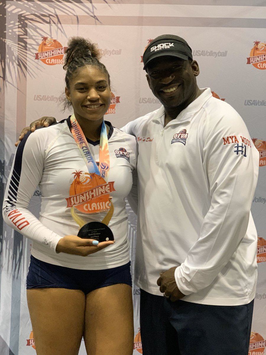 MyaNoelWood1's tweet photo. The Sunshine Qualifier is a great memory. Now it’s time for my Dad and I to head to the camps. #Daddy4Life #RoadDawg #VolleyballLife https://t.co/i5RPzaIsDL