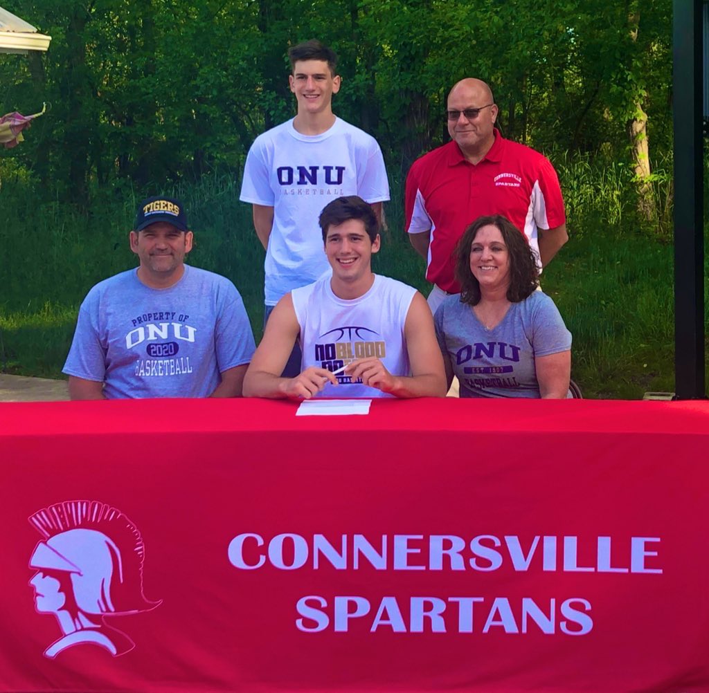 ONU Men’s Basketball (@onuhoops) on Twitter photo 🚨🏀🚨 Congrats to 6’6” Jacob Brown (<a href="/JacobBBrow/">Jake And Bake</a>) from Connersville, IN for officially signing. We are very excited to have you join the #TIGERTOUGH Family! <a href="/ONUAthletics/">ONU Tigers</a> <a href="/olivetnazarene/">Olivet Nazarene</a> <a href="/TDJnews/">The Daily Journal</a> <a href="/CNewsExaminer/">News-Examiner</a> 🚨🏀🚨 Congrats to 6’6” Jacob Brown (<a href="/JacobBBrow/">Jake And Bake</a>) from Connersville, IN for officially signing. We are very excited to have you join the #TIGERTOUGH Family! <a href="/ONUAthletics/">ONU Tigers</a> <a href="/olivetnazarene/">Olivet Nazarene</a> <a href="/TDJnews/">The Daily Journal</a> <a href="/CNewsExaminer/">News-Examiner</a>