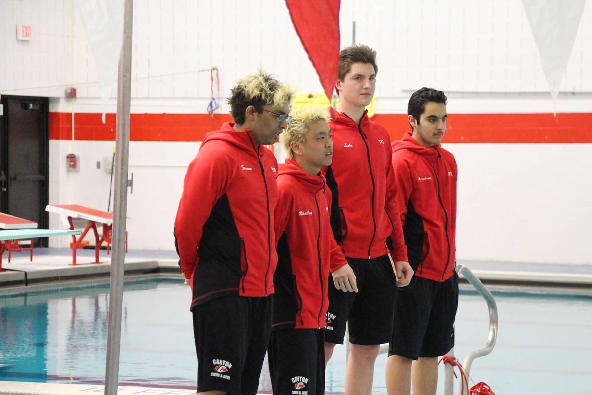 CantonSwimDive's tweet photo. HUGE shout out to our senior swimmers, these guys had a big impact on our team and we can’t wait to see what they do in the future. 
#californiaoranges #californiacows https://t.co/kmyX8sFs6w