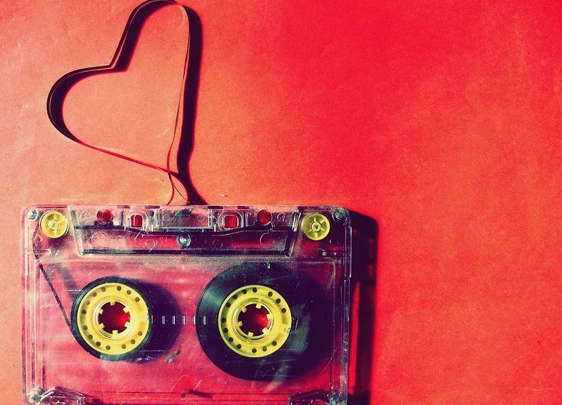 refreshweekly's tweet image. Is anyone else feeling like #stayathome / #quarantine is making them feel more nostalgic? Great reason for a Trish Cantillon read. buff.ly/2UcLhWE