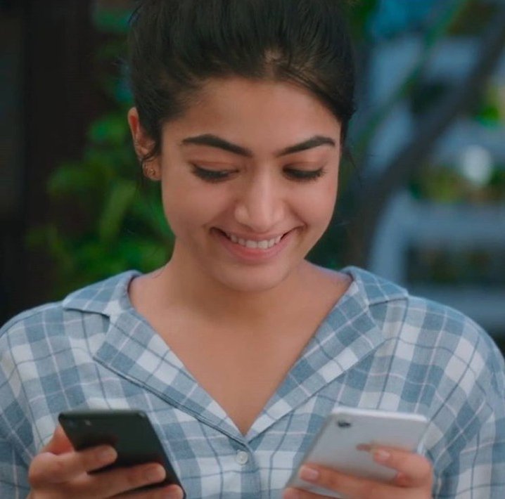 My goddess rashmikha  @iamRashmika Sometimes, you have to stop thinking so much and just go where your heart takes you.A smiling face is a beautiful face, A smiling heart is a happy heart please keep smiling always be happy Lots of love   @iamRashmika  #RashmikaMandanna