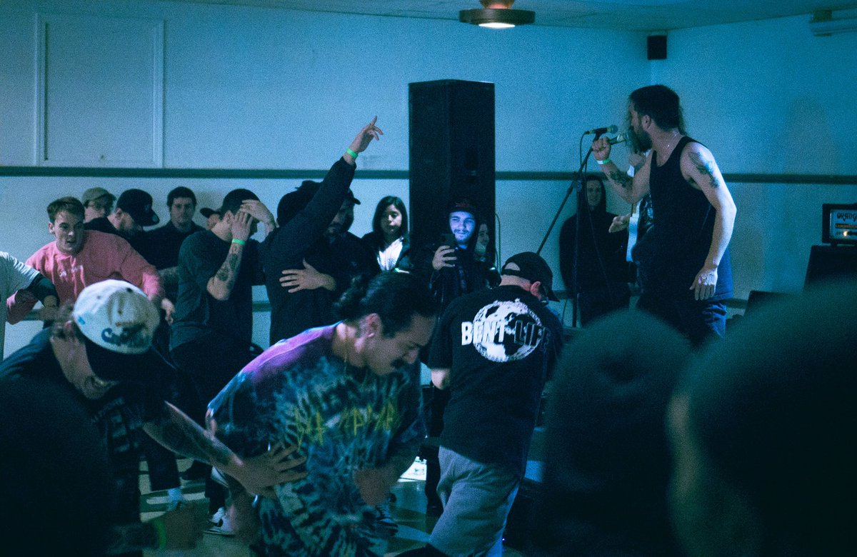 wzrdxmgk's tweet photo. take offense - 01.21.20 #lvhc #takeoffense #blackpathbooking https://t.co/PRgyGQslT7