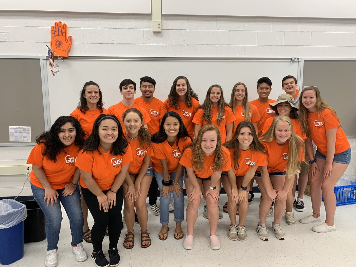 wishing all our seniors, especially SGA Seniors, a happy last day of highschool🤩🤩