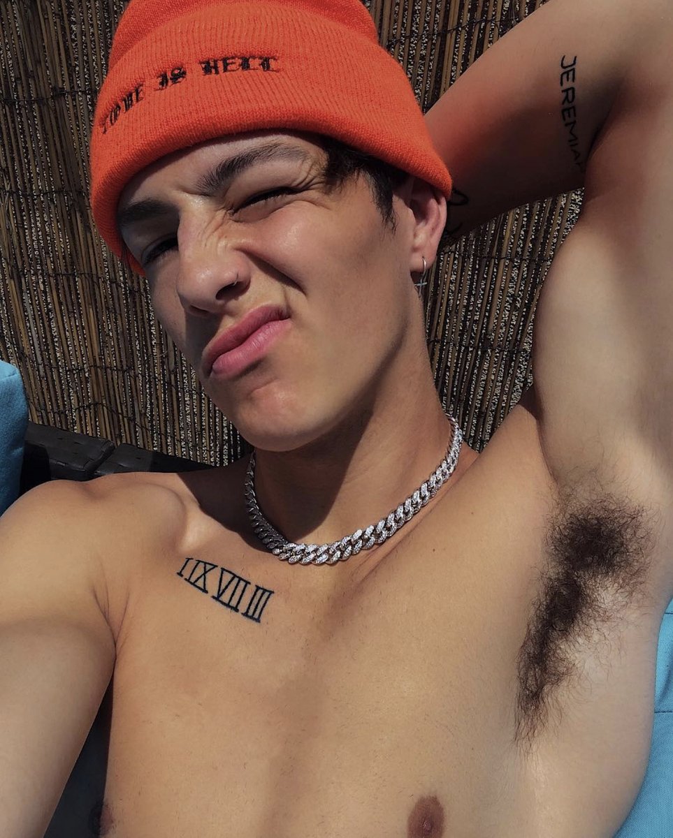 myarmpitfetish_'s tweet photo. 🤤🔥// 
#armpit #sweatyarmpit #armpithair #armpitlick #hairyarmpits #armpits #hairypits #sweatypits #sovacos #pits #axilas #sobacos #manlypits #lickablepits #gayboy #instagay #boys #sweatyboy #hairy #hairyboy #axila https://t.co/DsZqVCtHcQ