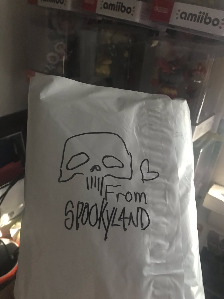 mabeytomorrow's tweet photo. @spookygang youR tHe man!
🙌 You inspire - keep it up - can’t wait for more!
She hasn’t seen it yet 🤣 🤫#spookygang #support_lockdown #SupportSmallStreamers https://t.co/ZakjhrrigO