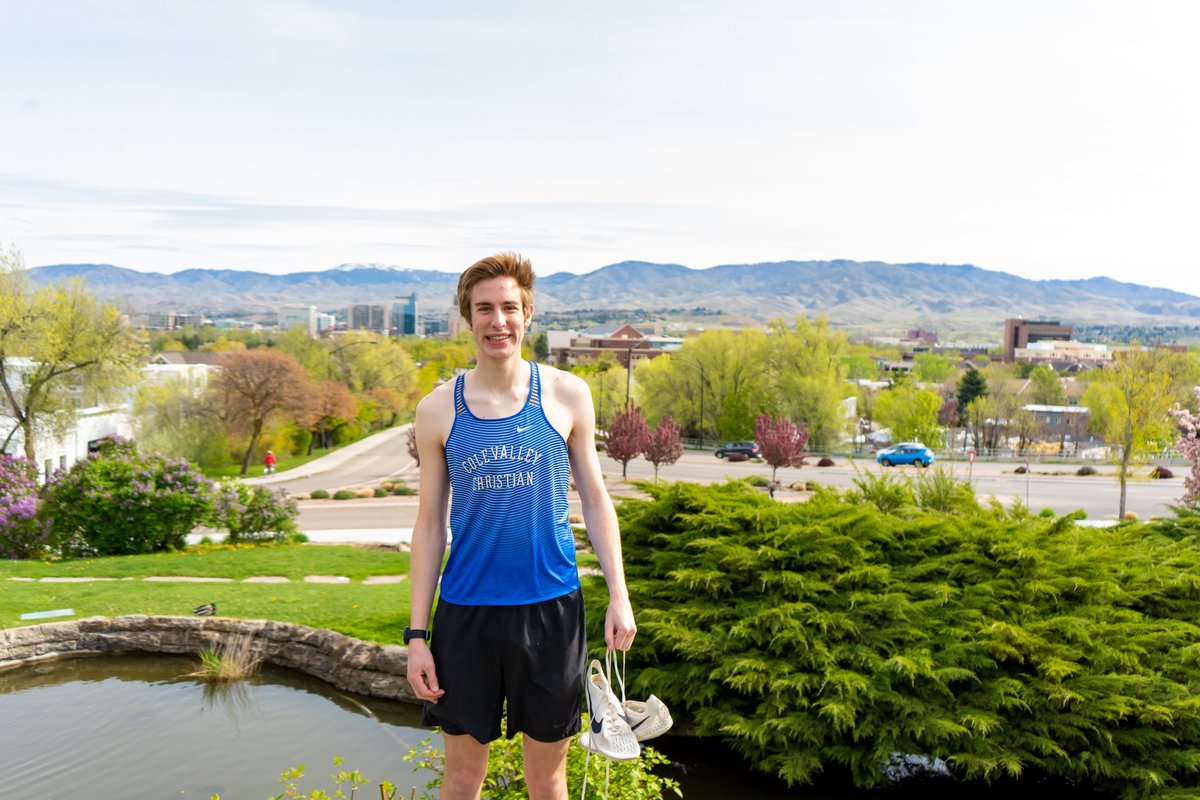 GoCVCS's tweet image. Track and Field Class of 2020

Ethan Sage #SeniorNight

#GoCVCS #CHARGERPOWER