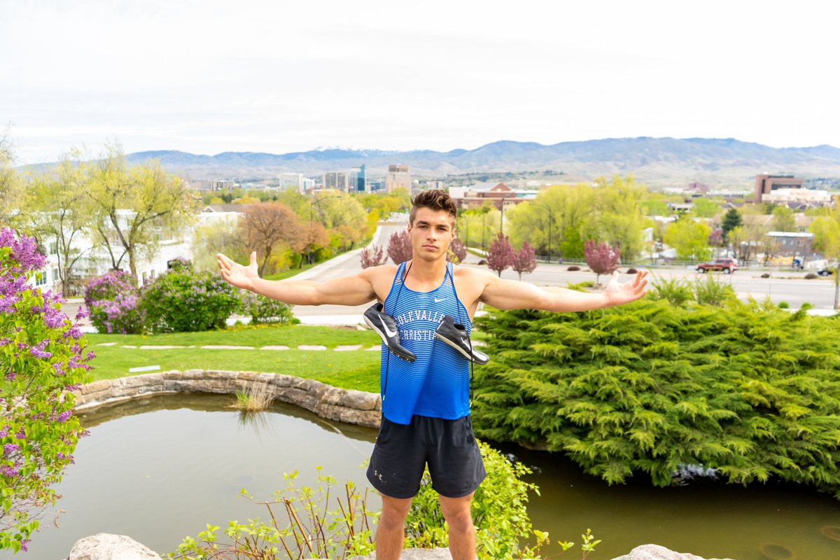 GoCVCS's tweet image. Track and Field Class of 2020

Garrett Kranz #SeniorNight

#GoCVCS #CHARGERPOWER