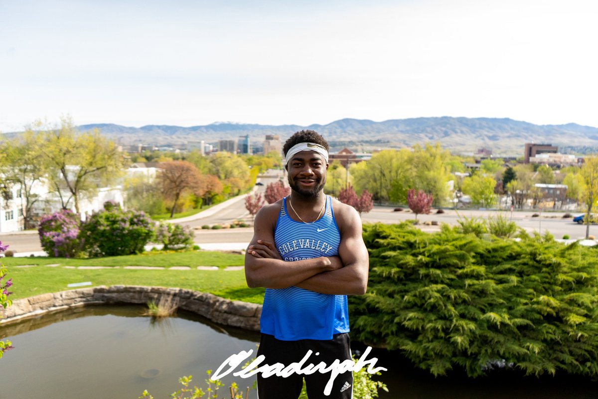 GoCVCS's tweet image. Track and Field Class of 2020

Obi Gee #SeniorNight

#GoCVCS #CHARGERPOWER