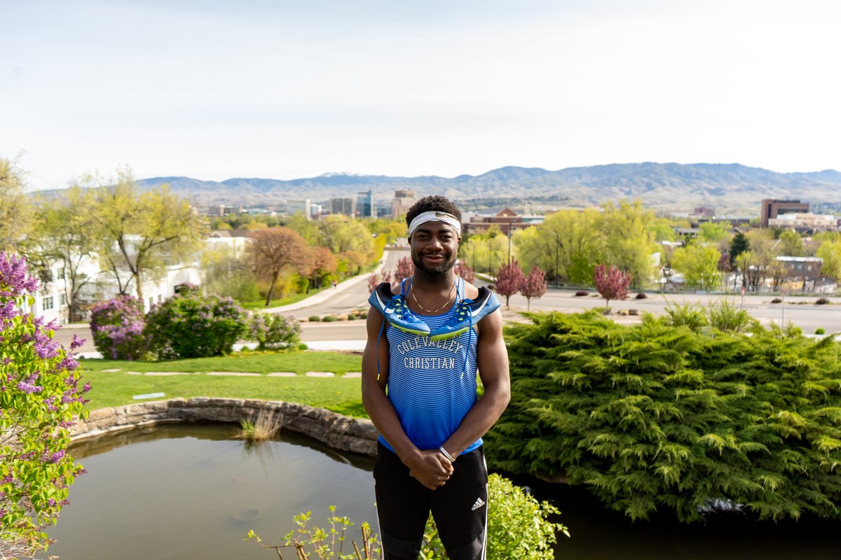 GoCVCS's tweet image. Track and Field Class of 2020

Obi Gee #SeniorNight

#GoCVCS #CHARGERPOWER
