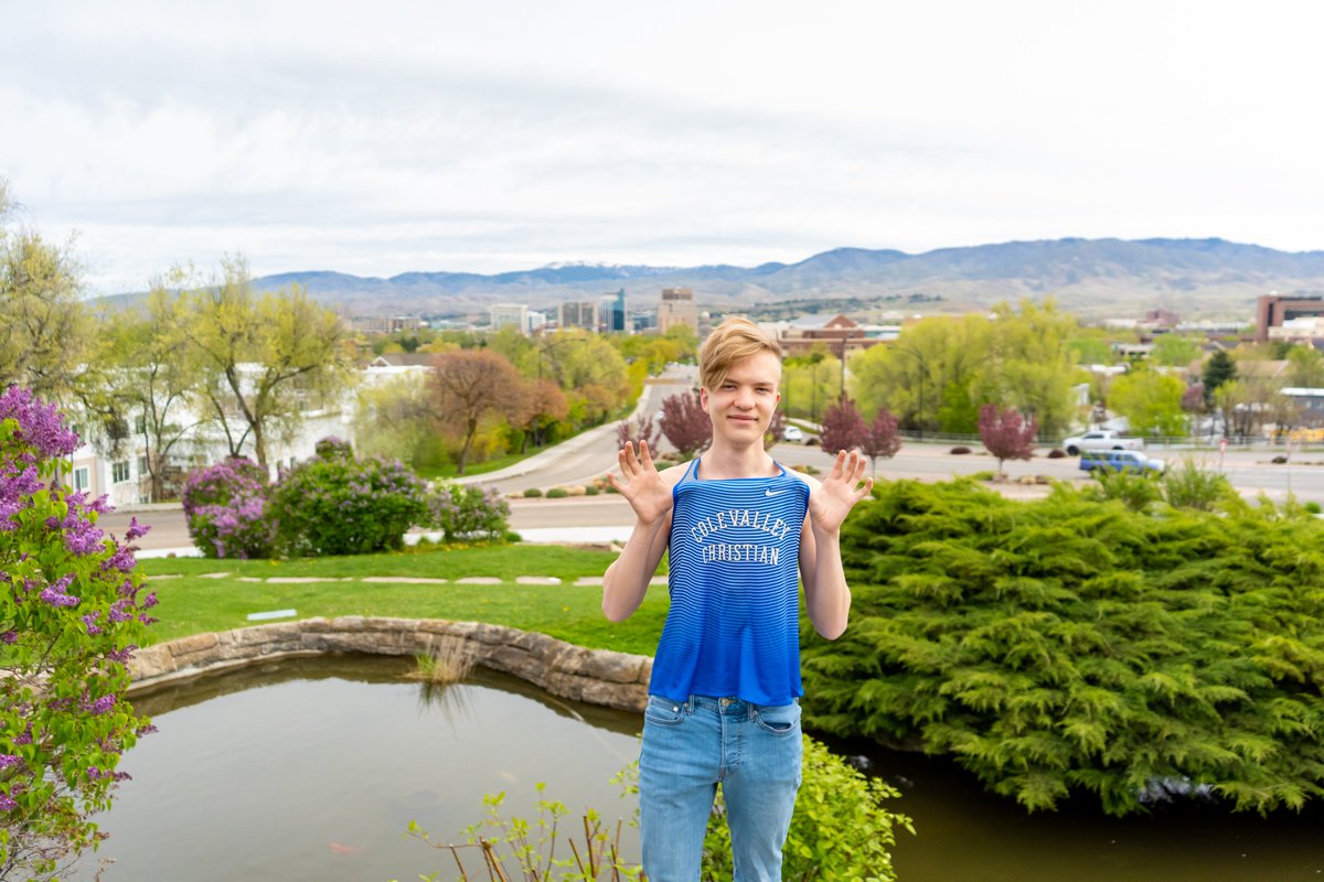 GoCVCS's tweet image. Track and Field Class of 2020

Ryan Netten #SeniorNight

#GoCVCS #CHARGERPOWER