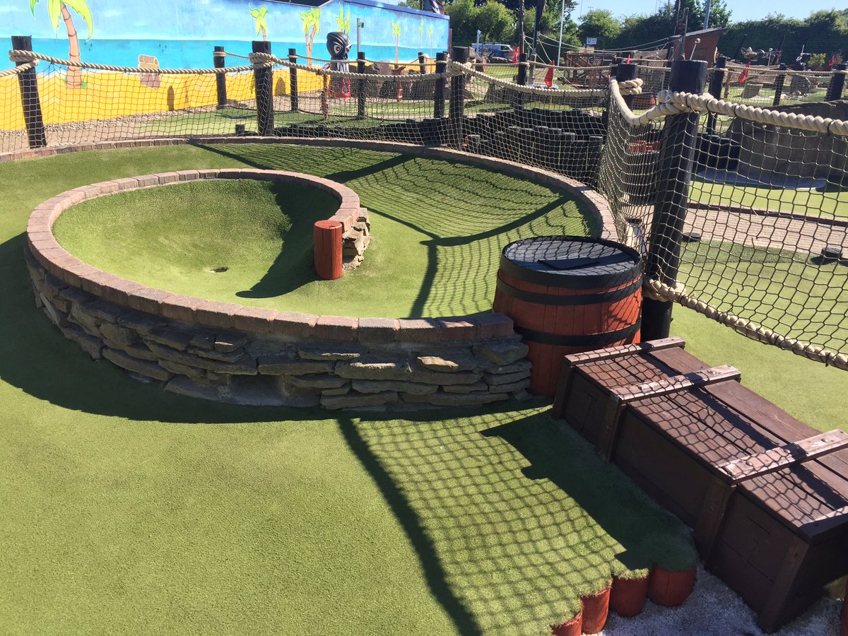 PirateBayGolf's tweet photo. Hole 6 The Whirly! Are you going to hit your ball through the drain pipe in the wall or take the scenic route and go around the whirly.

Opening Hours
Mon to Fri 10-7.30
Sat and Sun 10-5.30
Last Access 1 hour before closing https://t.co/GYV1aESDwZ
