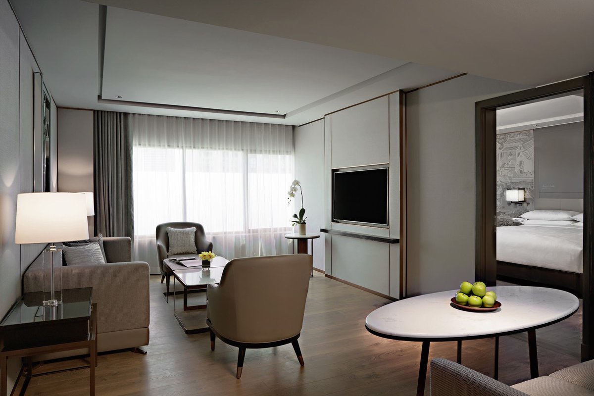 JWMarriottbkk's tweet photo. Take a sensational city staycation in Bangkok with JW Marriott Hotel Bangkok! Book the “Summer Dreaming Staycations” promotion before 31 August 2020 and stay till end of 15 December 2020
Book now> https://t.co/tSa1AnXSbV

#SummerDreaming2020 https://t.co/O4serUA6i0