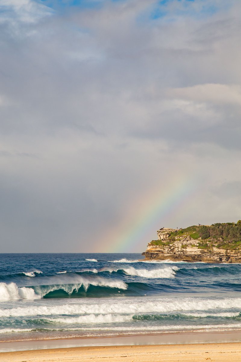hotndelicious's tweet photo. Ride that rainbow ππΌββοΈπβ¨ #OneWaveIsAllItTakes #surfing #MentalHealth #BondiBeach https://t.co/togR1c1IPd