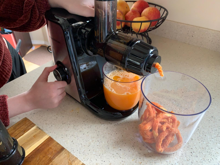 If you are looking for a cold press juicer on a budget, Bonsenkitchen slow masticating juicer is your perfect choice.
#coldpressedjuice #healthyjuice #juicing #juicecleanse #juicingrecipes #juiceforhealth #freshjuice #rawjuice #juicingforhealth #juicingforweightloss #celeryjuice