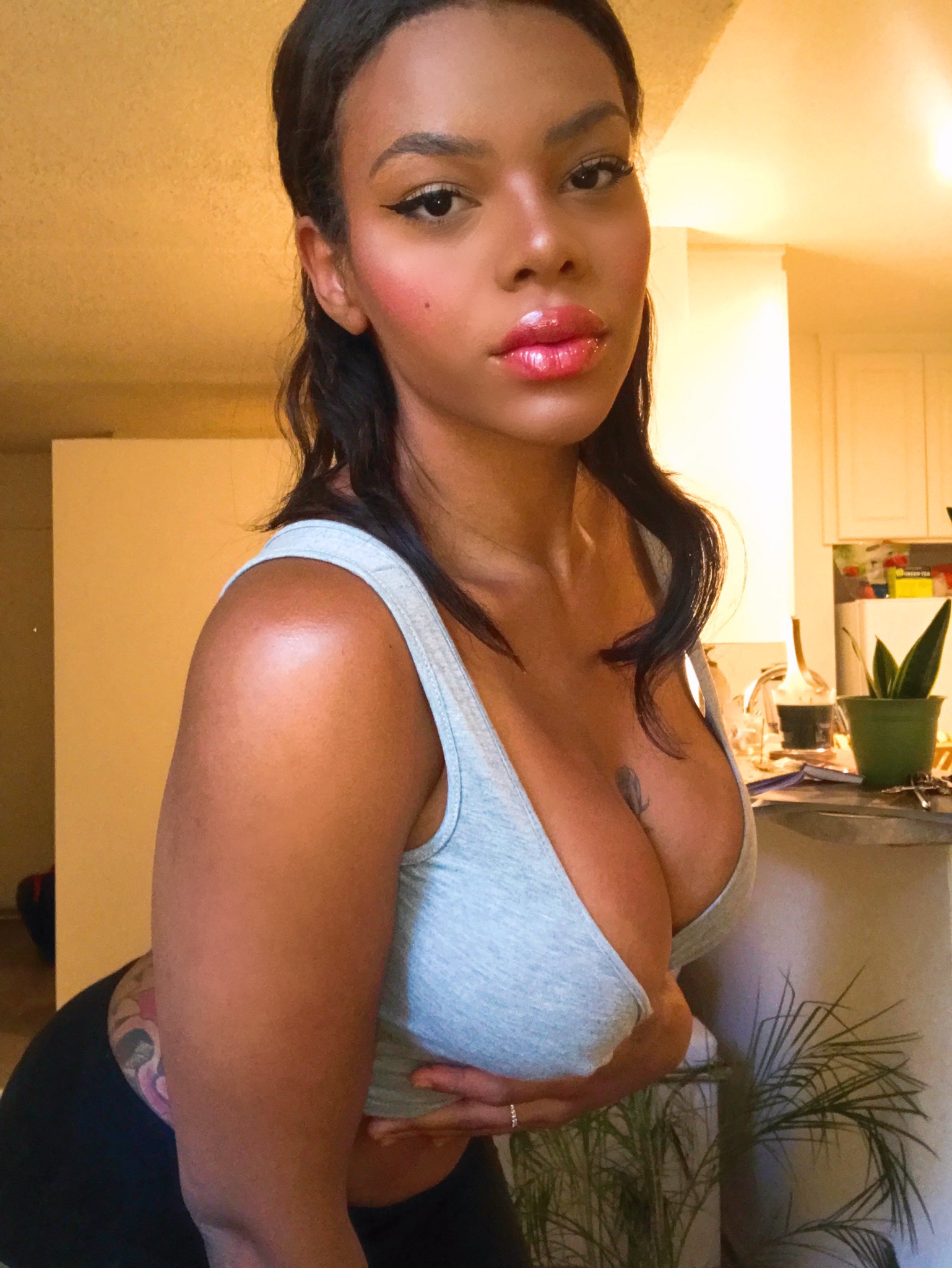 Big ass bloomington escort